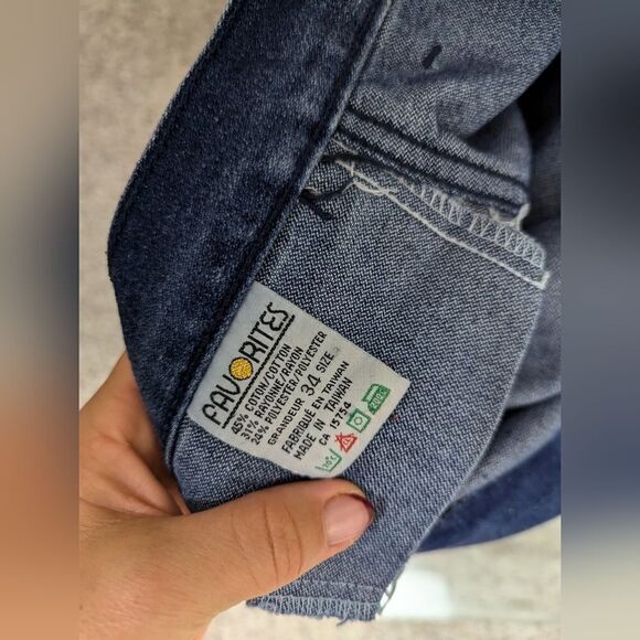 High waisted vintage denim, dark wash jeans mom jeans, 70s 80s - Picture 6 of 7